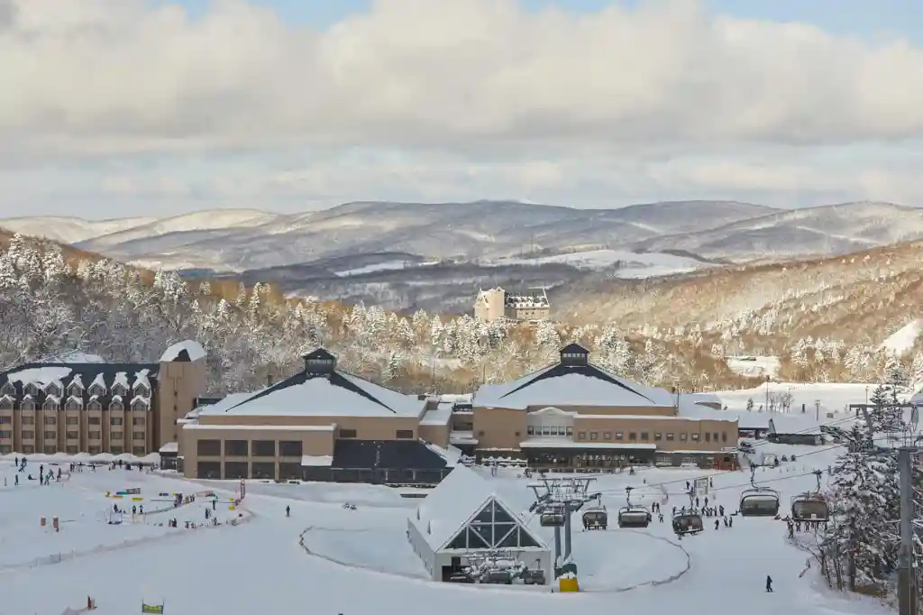 ลานสกี Kiroro Ski Resort