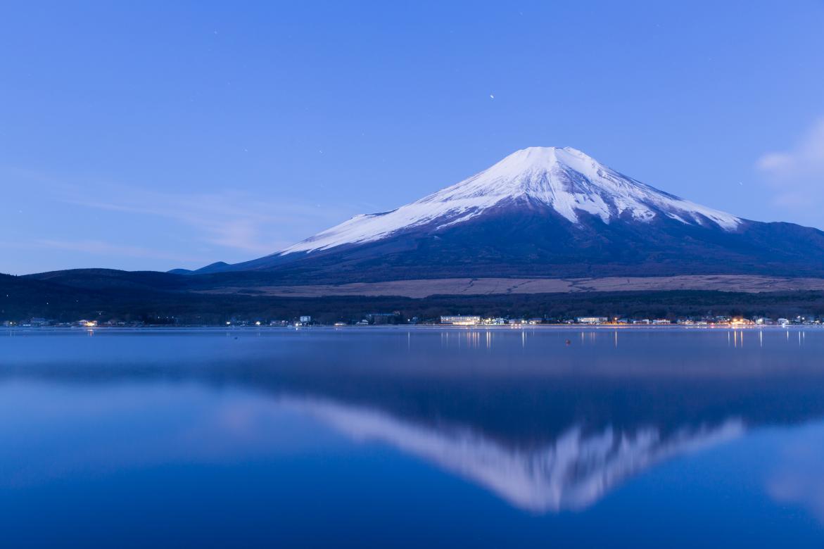  ทะเลสาบยามานากะโกะ (Lake Yamanaka)